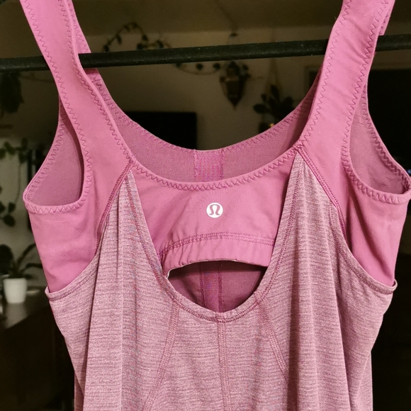 Lululemon reflective sports top - Picture 5 of 5